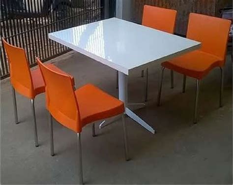 White Seater Cafeteria Chairs Tables In Bengaluru Shape Square