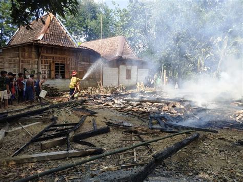 Gegara Api Bediang Rumah Warga Ngaringan Grobogan Ludes Terbakar