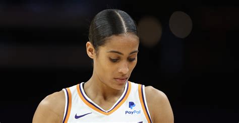 Skylar Diggins-Smith Signs With Seattle Storm