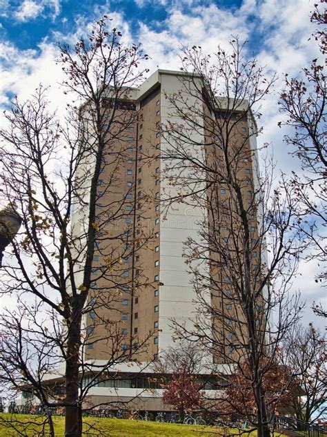 Vivienda Estudiantil De La Torre Norte En La Universidad Estatal De