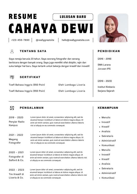 Putih Profesional Resume Kerja Lulusan Baru Templates By Canva