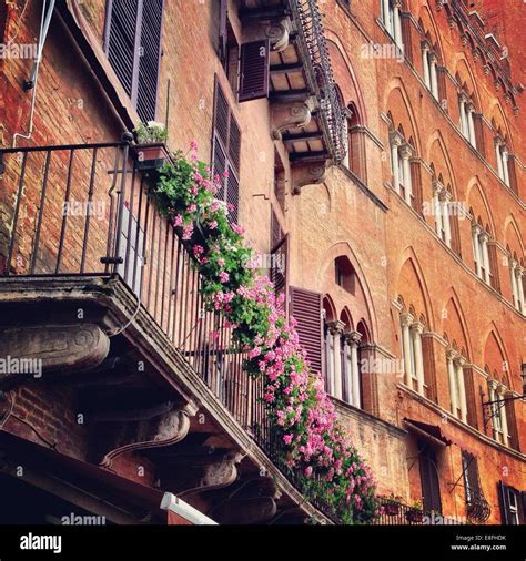 Balkon In Italien Fotos Und Bildmaterial In Hoher Aufl Sung Alamy