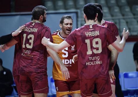 Galatasaray da iç transferde iki imza Voleybolunsesi