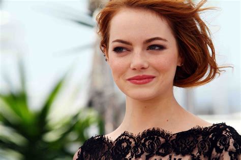 19+ Wallpaper Emma Stone Smile Images