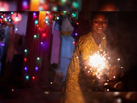 Delhi Government Reimposes Ban On Sale Use Of Firecrackers To Check