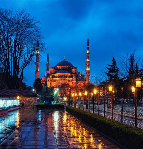 Blue Mosque Courtyard Istanbul Editorial Image Image Of Sultan