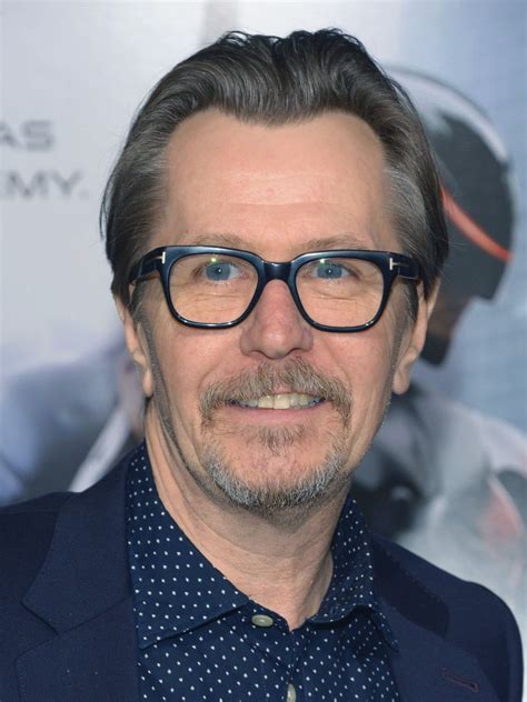 Gary Oldman Biografia