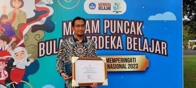 Ub Terima Anugerah Merdeka Belajar Penanganan Kekerasan Seksual