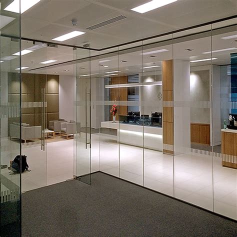 Plain Polished Toughen Glass Partitions For Home Hotel Office Restaurant Color