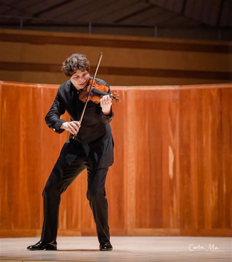 Violin Virtuoso Augustin Hadelich Watch This Amazing Story Combo