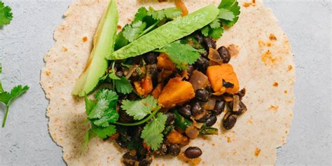 Healthy Vegan Black Bean Breakfast Burrito - Desiree Nielsen