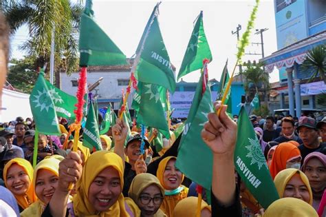 Ratusan Ribu Warga Muhammadiyah Jawa Tengah Padati Kota Tegal Dan