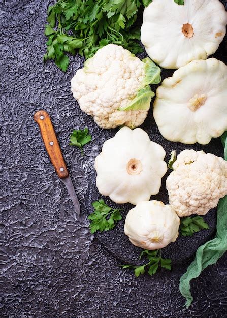 Premium Photo Pattypan Squash And Cauliflower Selective Focus