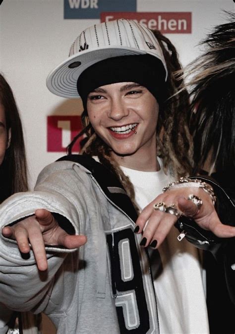 Tom Kaulitz Em Celebridades Masculinas Bonitas Garotos Sensuais