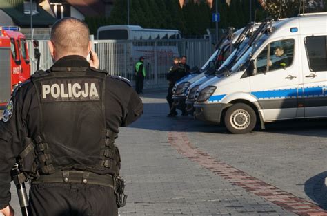 Policjanci zabezpieczali mecze Wiadomości Oddział Prewencji Policji