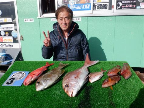 船外機ボートで大岡さんがマダイ、メイチ、オジサンをゲット。｜磯釣り・カセ釣り・ボート釣りの石倉渡船｜三重県紀北町