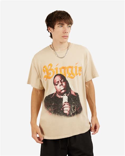 Shop Graphic Tees Biggie Chain Tee Bsl120987 Beige Snipes Usa