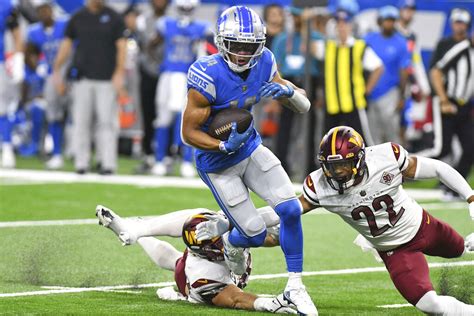 Detroit Lions Receiver Amon Ra St Brown Gets Nfc Honor Macomb Daily