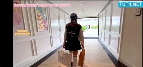 예쁜 여자들은 패션 매장에서 자위한다 を視聴 자위하다 아름다운 소녀 Asian Porn SpankBang