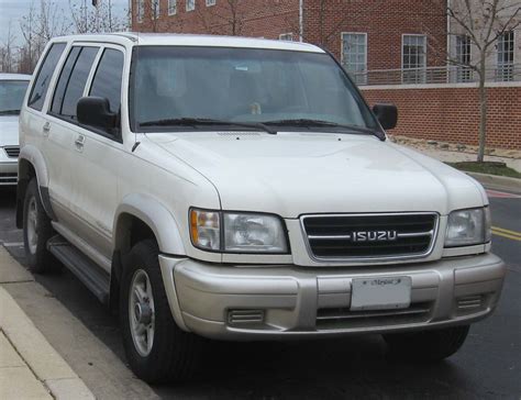 1998 Isuzu Trooper - Information and photos - MOMENTcar