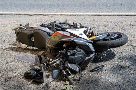 Unfall In Zittau Motorradfahrer Muss Schwer Verletzt Ins Krankenhaus