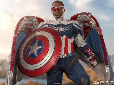 Captain America Sam Wilson Open Wings Version 1:4 Legacy Replica Series ...