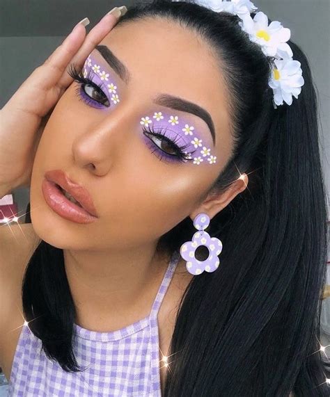 Purple Eye Makeup Look Flower Outline💜 Colorful Makeup Creative Makeup Flower Makeup