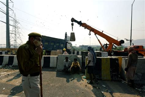 Farmers Protest Delhi Police Begins Clearing Roadblocks At Tikri