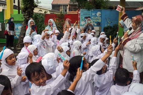 EDUKASI KESEHATAN GIGI DI SEKOLAH ANTARA Foto