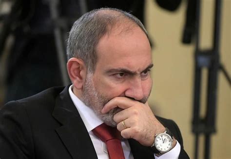 Pashinyan Makes Phone Call To Putin