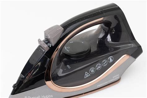 Russell Hobbs Freedom Cordless Iron RHC580 | Irons and steam stations - Consumer NZ