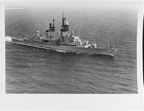 Usn 1163840 Uss Farragut Ddg 37