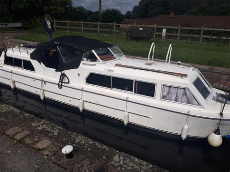 Viking Cruisers 32 Cc Hi Line For Sale Uk Viking Cruisers Boats For