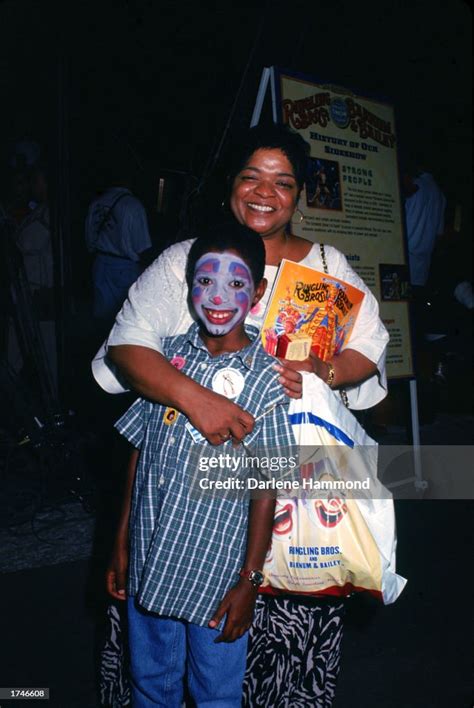 American Actor Nell Carter Poses With Her Son Josh At The Ringling