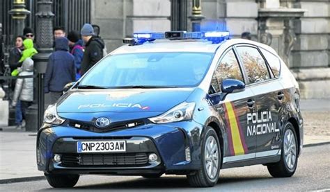 La Policía Nacional Apuesta Por El Toyota Prius Para Su Flota