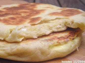 Cheese naans à la vache qui rit de délicieux petits pains Recette