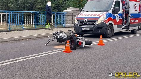 Wypadek na DW 463 Motocyklista przewrócił się ucierpiała pasażerka