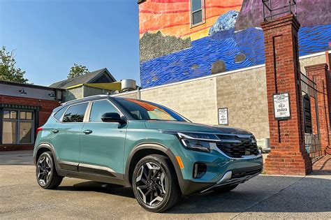 2024 Kia Seltos Review More Power Better Looks Shiny Colors Gearjunkie