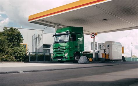 Mercedes Benz Actros Truck Refueling New Green Actros Gas Station