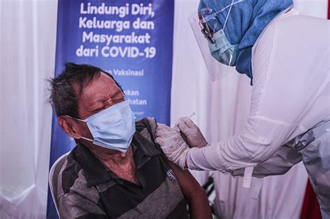 Cerita Pedagang Bertato Takut Disuntik Vaksin Kesehatan