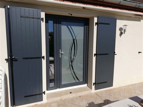 Habitat Plus Porte d entrée PVC vitrée à Vichy Solabaie