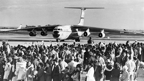 Vietnam POWs Arrive Photograph by Underwood Archives