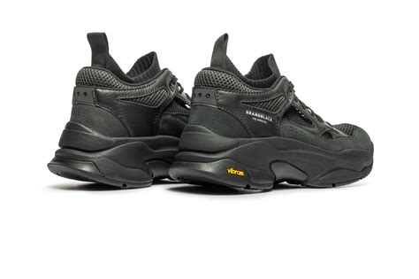 MEN – Brandblack