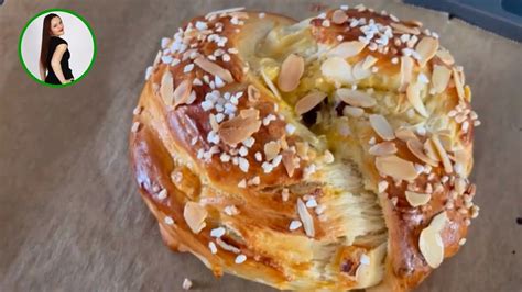 Osterbrot backen Gebäck für Ostern Fluffiges Oster Brot Rezept