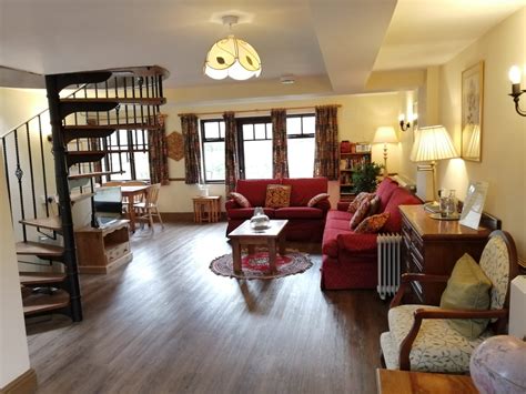 Gallery – The Old Stables