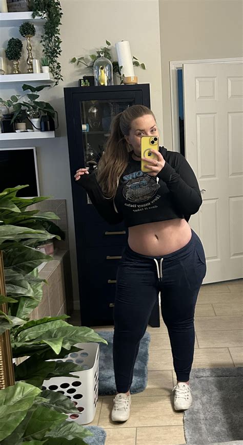 Curvy mom (f) thicker than a snicker : r/midsizewomen