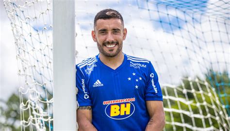 Quando ninguém esperava Alan Ruschel assinou contrato e está de volta