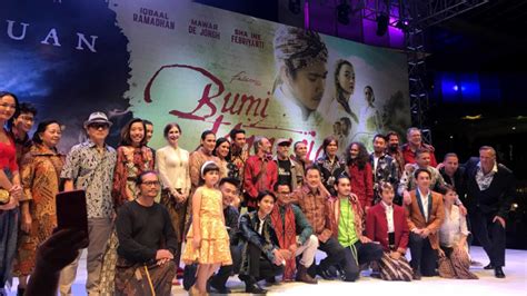 Gala Premiere ‘bumi Manusia’ Dan ‘perburuan’ Bertabur Bintang