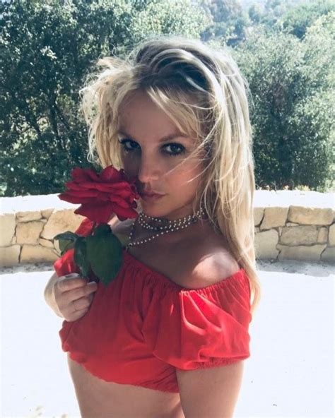 Britney Spears Bares It All On Instagram Just Me Breathing