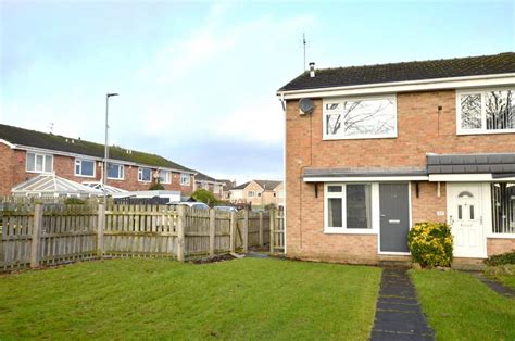 New Park Walk Farsley Pudsey West 2 Bed End Of Terrace House